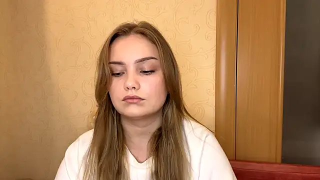 WillowSturiaIe online show from 10.20.25