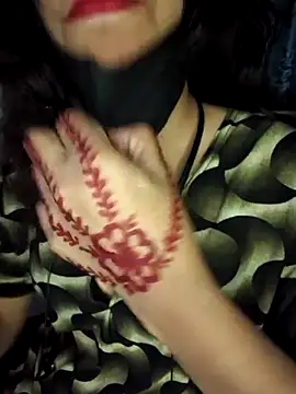 Snapshot of Royal_Shona chatting on 10.30.25 Royal Shona online show from 10.30.25