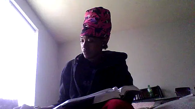 Snapshot of dezzidavill chatting on 03.23.26 dezzidavill online show from 03.23.26