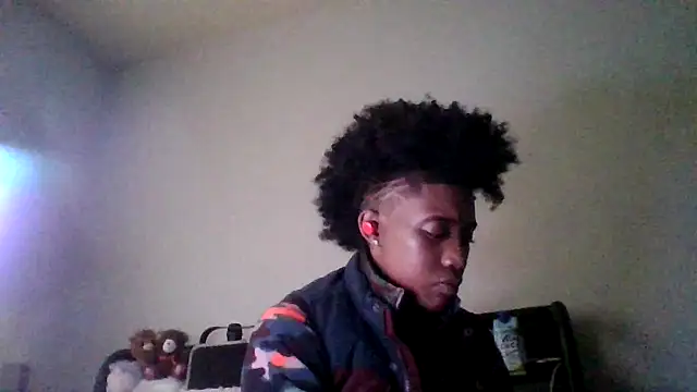 Snapshot of dezzidavill chatting on 03.27.26 dezzidavill online show from 03.27.26