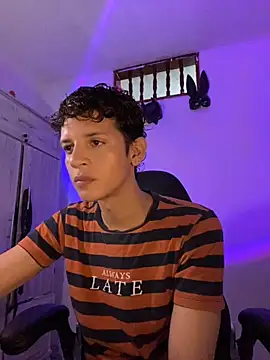 tylernova online show from 10.10.25