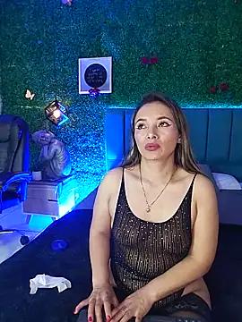 Snapshot of Kiaraa88 chatting on 05.27.26 Kiaraa88 online show from 05.27.26