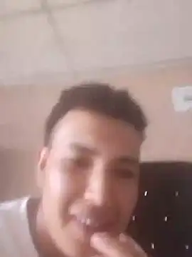Snapshot of camilo44467 chatting on 10.10.25 camilo44467 online show from 10.10.25