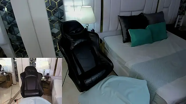 Snapshot of emily_parks666 chatting on 11.24.25 emily parks666 online show from 11.24.25