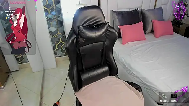 Snapshot of emily_parks666 chatting on 11.28.25 emily parks666 online show from 11.28.25