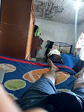 Snapshot of Latinokev chatting on 10.31.25 Latinokev online show from 10.31.25