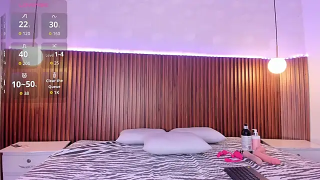 Snapshot of Foxy_Kylie chatting on 02.13.26 Foxy Kylie online show from 02.13.26