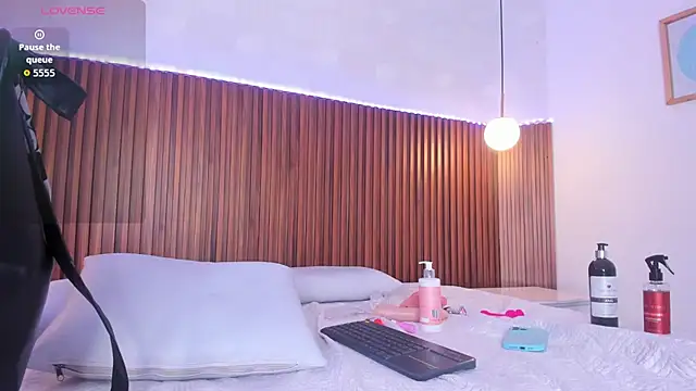 Foxy Kylie online show from 03.08.26