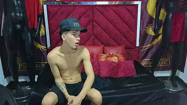 Snapshot of Pride_couple chatting on 10.17.25 Pride couple online show from 10.17.25