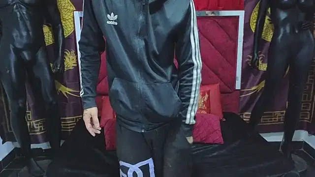 Snapshot of Pride_couple chatting on 10.27.25 Pride couple online show from 10.27.25