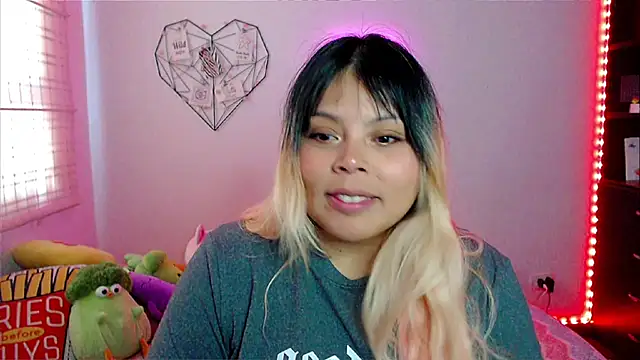 EllieMoonX online show from 02.18.26