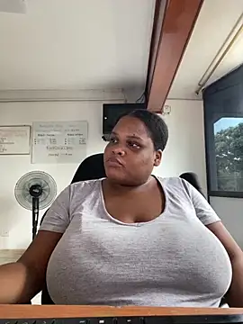 Snapshot of gabrielabrunette69 chatting on 12.20.25 gabrielabrunette69 online show from 12.20.25