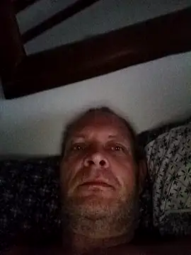 Snapshot of LyrateMarathon chatting on 10.20.25 LyrateMarathon online show from 10.20.25