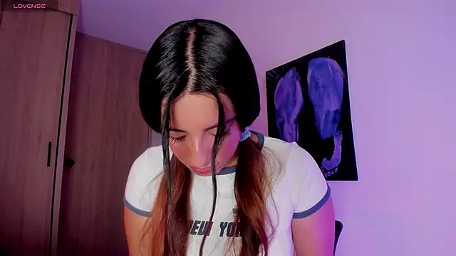 Meganthomson online show from 10.27.25