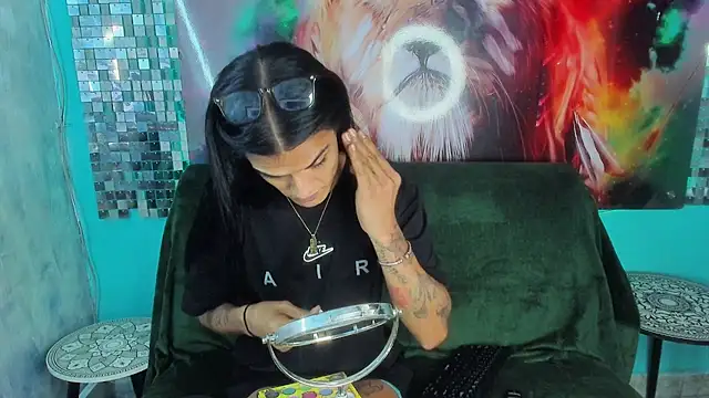 Snapshot of ZAMMIRA chatting on 03.12.26 ZAMMIRA online show from 03.12.26