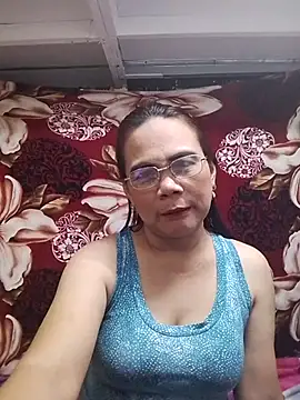 Snapshot of erma_joy chatting on 05.19.26 erma joy online show from 05.19.26