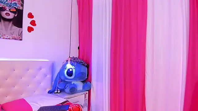 Snapshot of Nara_Pink chatting on 02.11.26 Nara Pink online show from 02.11.26