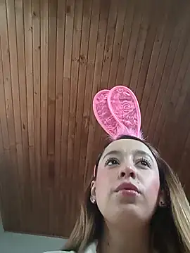 LunaDelire online show from 10.28.25