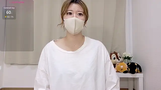 Snapshot of Runarunachan chatting on 10.28.25 Runarunachan online show from 10.28.25