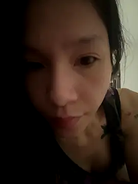 Snapshot of Mmo66 chatting on 10.28.25 Mmo66 online show from 10.28.25