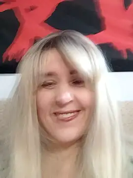 Snapshot of Amelialove42 chatting on 01.18.26 Amelialove42 online show from 01.18.26