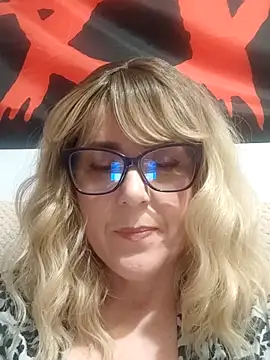 Snapshot of Amelialove42 chatting on 02.07.26 Amelialove42 online show from 02.07.26