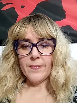 Snapshot of Amelialove42 chatting on 02.08.26 Amelialove42 online show from 02.08.26