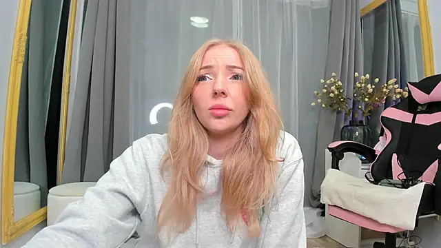 Snapshot of SundyRose chatting on 01.17.26 SundyRose online show from 01.17.26