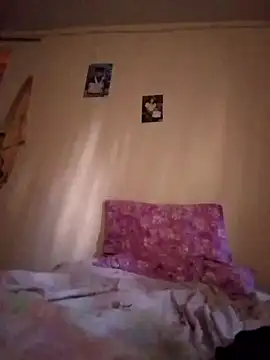 Snapshot of juniorcam10 chatting on 11.08.25 juniorcam10 online show from 11.08.25