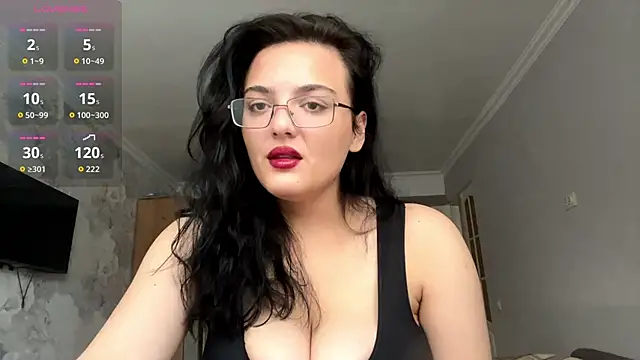 Snapshot of Babis_girlsss chatting on 11.18.25 Babis girlsss online show from 11.18.25