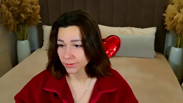 Snapshot of EdenSolis chatting on 02.18.26 EdenSolis online show from 02.18.26