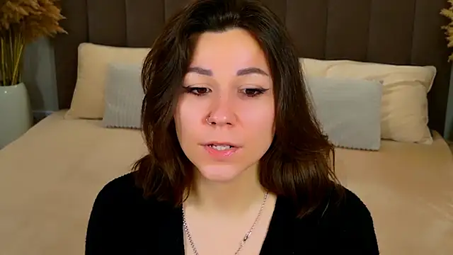 Snapshot of EdenSolis chatting on 03.02.26 EdenSolis online show from 03.02.26