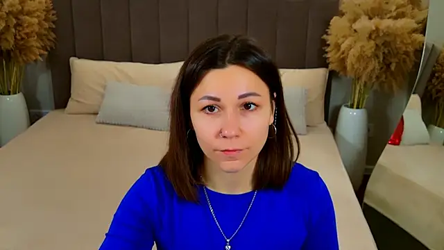 Snapshot of EdenSolis chatting on 03.29.26 EdenSolis online show from 03.29.26