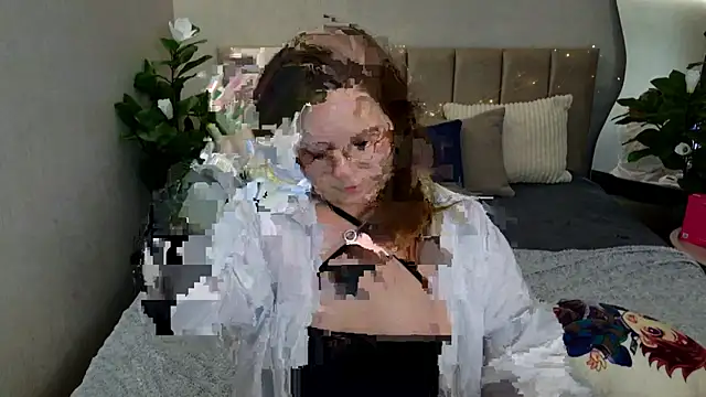 Snapshot of Briarx chatting on 06.04.26 Briarx online show from 06.04.26