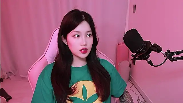 Snapshot of MISA_02 chatting on 03.06.26 MISA 02 online show from 03.06.26