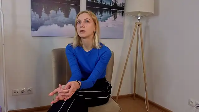 CeIenaLafler online show from 10.10.25