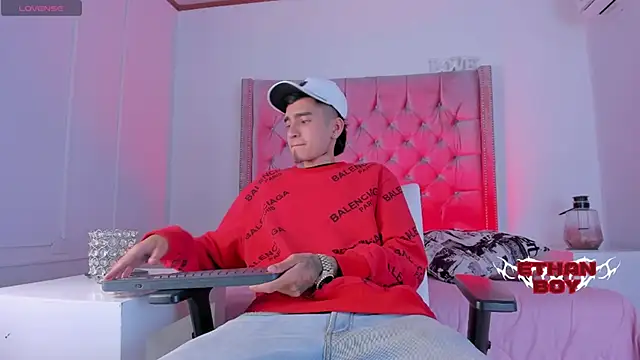 Ethan Boy  online show from 12.02.25