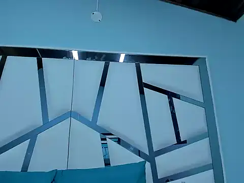 MiaHarper2 online show from 12.15.25