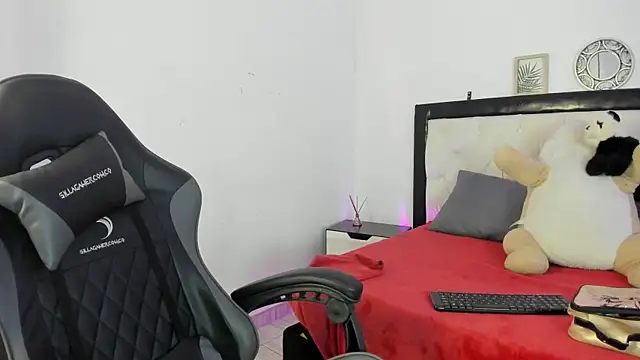 Barbieteeen online show from 11.06.25