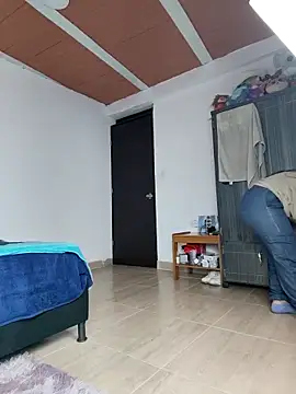 Snapshot of harper_ks chatting on 12.20.25 harper ks online show from 12.20.25