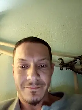 Snapshot of Graimito chatting on 02.25.26 Graimito online show from 02.25.26