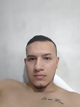 Snapshot of andriu656 chatting on 10.09.25 andriu656 online show from 10.09.25