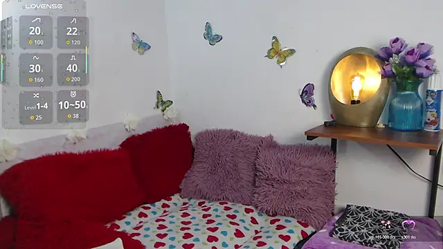 alix kitty online show from 07.18.26