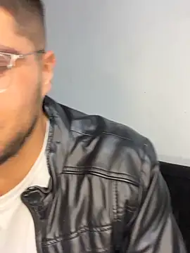 mirallesandbig online show from 12.03.25