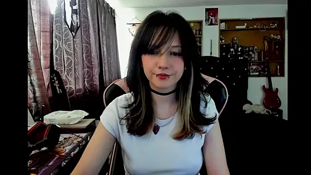 Snapshot of Maki_Zein_ chatting on 02.04.26 Maki Zein online show from 02.04.26