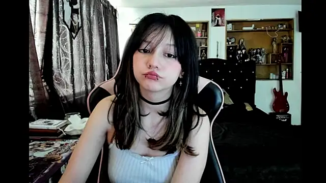 Snapshot of Maki_Zein_ chatting on 02.10.26 Maki Zein online show from 02.10.26