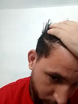 Snapshot of Arabeman300 chatting on 10.11.25 Arabeman300 online show from 10.11.25