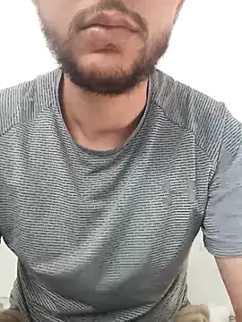 Snapshot of Arabeman300 chatting on 10.17.25 Arabeman300 online show from 10.17.25