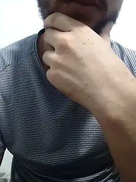 Snapshot of Arabeman300 chatting on 10.24.25 Arabeman300 online show from 10.24.25