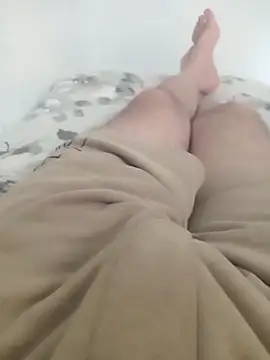 Snapshot of Arabeman300 chatting on 10.27.25 Arabeman300 online show from 10.27.25